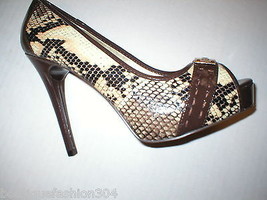 New Womens 9.5 Guess Reptile Python Snakeskin Heels Shoes Brown White Logo Sexy - £78.93 GBP