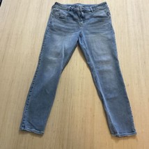 Old Navy Rockstar Super Skinny Mid Rise Light Blue Wash Jeans Size 14 - $11.65