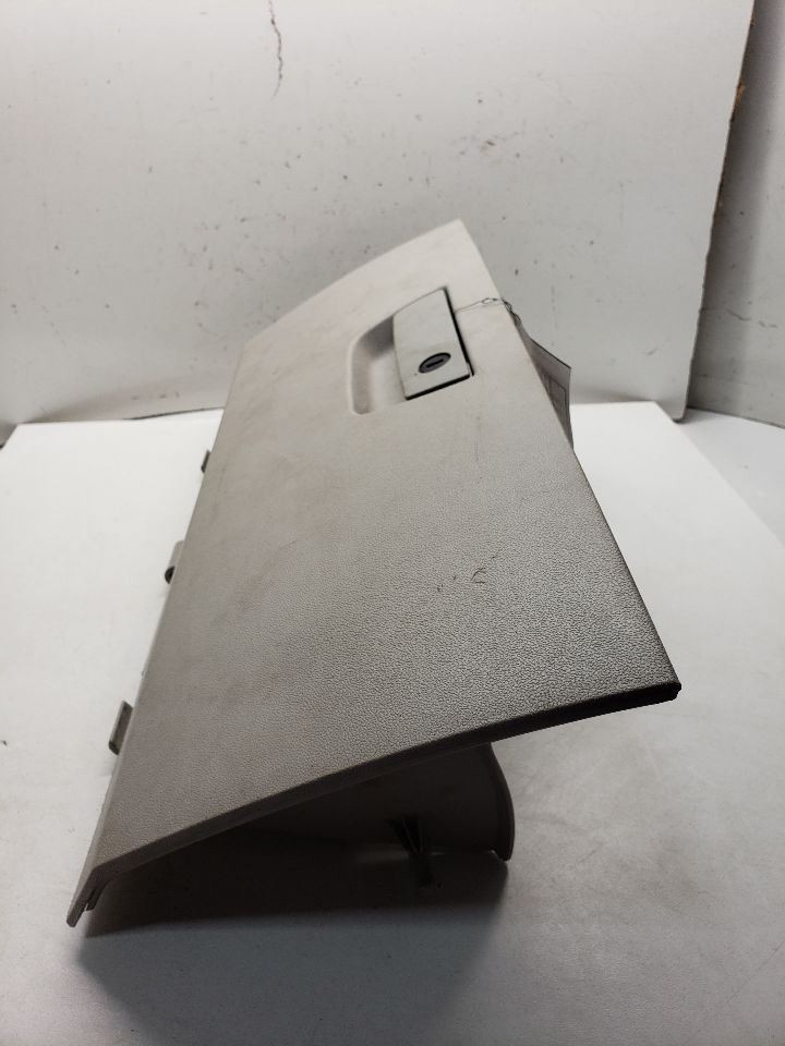 TOWN COUN 2008 Glove Box 1408027*********** SAME DAY SHIPPING *********** Item image 2
