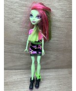 Monster High Venus Mcflytrap First Wave Doll - $746.94 MXN