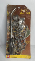 VINTAGE Patty Shell Set by Kitchen King Inc.1969 No. 110 New in Package - $13.81