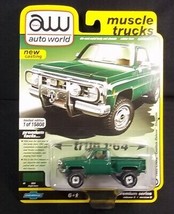 Auto World 2020 R5 Muscle Trucks Green 1980 Chevy Custom Deluxe Stepside - £9.87 GBP