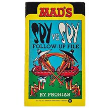 Spy vs Spy by Prohias MAD 1975 1st Printing Warner Vintage Comic Paperback Book