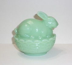 Mosser Glass Jadeite Jade Green Easter Bunny Rabbit Candy Box Covered Dish - $26.14