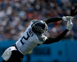Julio Jones 8X10 Photo Tennessee Titans Picture Nfl Football Stretched Out - £3.94 GBP