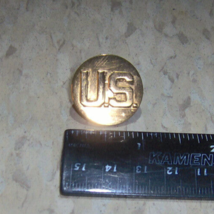 US Insignia Military Pin 1" rOund Disc Raised Letters screw on back BRASS Collar - $45.85