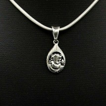 925 sterling silver handmade beautiful almond shape Ganesha idol pendant... - $551.09 MXN
