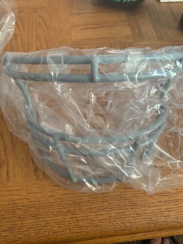 Schutt Youth Football Facemask Gray Size 3-Brand New-SHIPS N 24 HOURS - $49.38