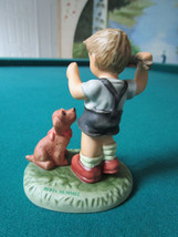 Goebel Figurine &quot;Fetch&quot; 4 &quot; Nib Original - £42.57 GBP