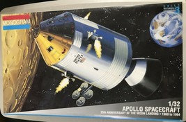 1993 Monogram Apollo Spacecraft 1:32 Scale Model #5083 Open Box - £67.47 GBP