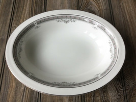 1985 Royal Doulton York Oval Serving Bowl H.5100 Made in England - $35.07