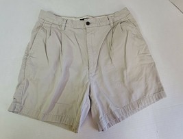 Banana Republic Classic Mens Shorts Size 33 Off White Pleated Front - $8.56