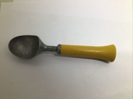 Vintage Bonny Prod USA Ice Cream Scoop Paddle Style yellowPlastic Handle - $11.88