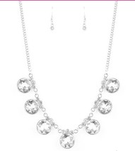 Paparazzi Necklace Set GLOW-Getter Glamour - White Necklace - £0.99 GBP