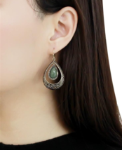 Geometric Design Pear Shape Emerald Jade Dangle Drop Gold Plated Fashion Earring - £68.21 GBP