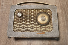 vintage old radio Tesla . 1940-50 Czechoslovakia - £71.13 GBP
