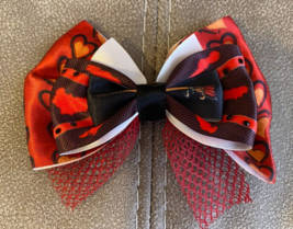 Alice in Wonderland Red Queen Cosplay Hair Bow Clip Disney - $7.87
