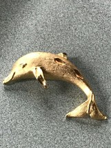 Estate Finely Etched Goldtone Diving Dolphin Pendant – 1.75 x 1 and 1/8th’s inch - £10.26 GBP