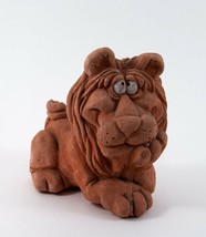 Wallace Berrie Rascals Lion Statue Figurine Clay 5&quot; Humorous Vintage 1973 - £17.32 GBP