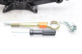 02-05 SUBARU IMPREZA Spare Tire Jack W/ Tools F981 image 8
