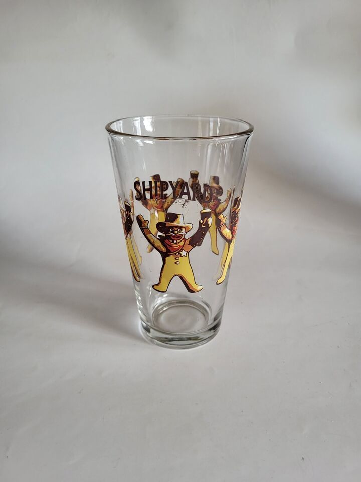 Shipyard Graphic Beer Glass Cowboy Gingerbread Pint Brewing Co Libbey Glass Co. - $19.44