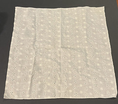 Vintage square cloth - Table Cover? White floral pattern - 17.5X17.5" - $16.83