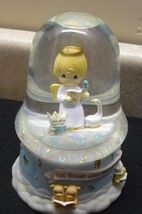 Collectible Precious Moments Musical Water Globe  #147 - $3.99
