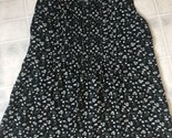 Old Navy Women Sz Small Floral pleated front Cap Sleeve Blouse - $17.30