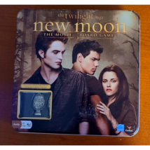 Twilight New Moon Board Game Metal Tin with Collectible metal pieces. - £20.10 GBP