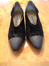 VTG VITTORIO RICCI black suede black leather with gold pin dot detail pumps SZ 7 - £43.66 GBP