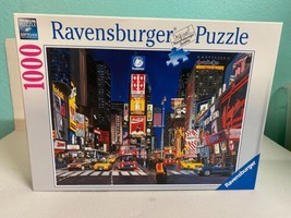 1000 Piece Ravensburger Puzzle 27 X 20 Inch Pre-Owned Soft Click Technology - £14.78 GBP