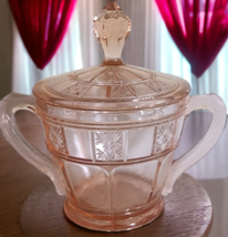 Doric Pink Depression Two Handle Glass Sugar Bowl &amp; Lid Jeannette Glass Nice - £14.94 GBP