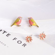 Anise Cute Crystal Flower Earrings Bird Daisies Rhinestone Paint Stud Earrings F - £12.31 GBP