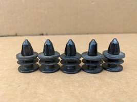 10 Pack of 2002-2020 GM Silverado Sierra Trucks Retainer Clips GM  # 115... - $276.02 MXN