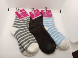 3 Pairs Carnival Ladies Super Soft Slipper Socks One Size Fuzzy Socks Slippers ) - £7.57 GBP