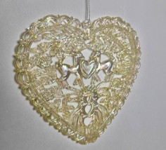 Set of 2 Iridescent Plastic Hearts with Deer New in Packages 4&quot; - £10.98 GBP