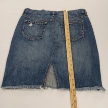 Old Navy RN#54023 Women's Blue Cotton Frayed Bottom Denim Skirt Size 8 image 6