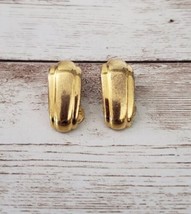 Vintage Clip On Earrings - Stylish Gold Tone - Signs of Wear - £5.46 GBP