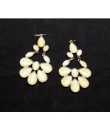 Yellow Pierced Drop Dangle Gold Tone Earrings EUC - €8,04 EUR