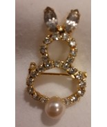 Bunny Rabbit Brooch Rhinestone Faux Pearl Goldtone Vintage 70s/80s - $9.54 CAD