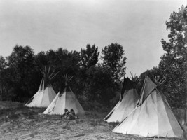 Edward Curtis An Assiniboin camp containing four tepees with Indians Ships Free - £30.67 GBP+