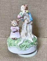Vintage Brinns Porcelain Anthropomorphic Bears Apple Tree Rotating Music Box - £15.82 GBP