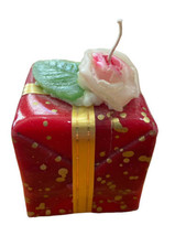 VINTAGE Wrapped Christmas Present LEADLESS WICK WAX CANDLE DECOR 3” ITALY - $14.45