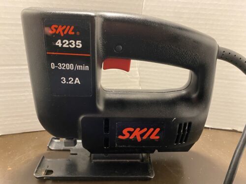 Skil Model 4235 120V 3 Amp Variable Speed Electric Corded Jig Saw - $17.75