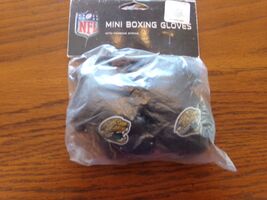 Jacksonville Jaguars Collectible Black 4In. Mini Boxing Gloves/Fremont D... - $6.68