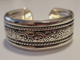 NAVAHO ~ Lia Sophia Textured Silvertone Cuff Bracelet - £13.58 GBP