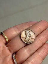 1972 Lincoln Memorial Cent Penny Beautiful Purple Hue Toning. 1C US - $46.75