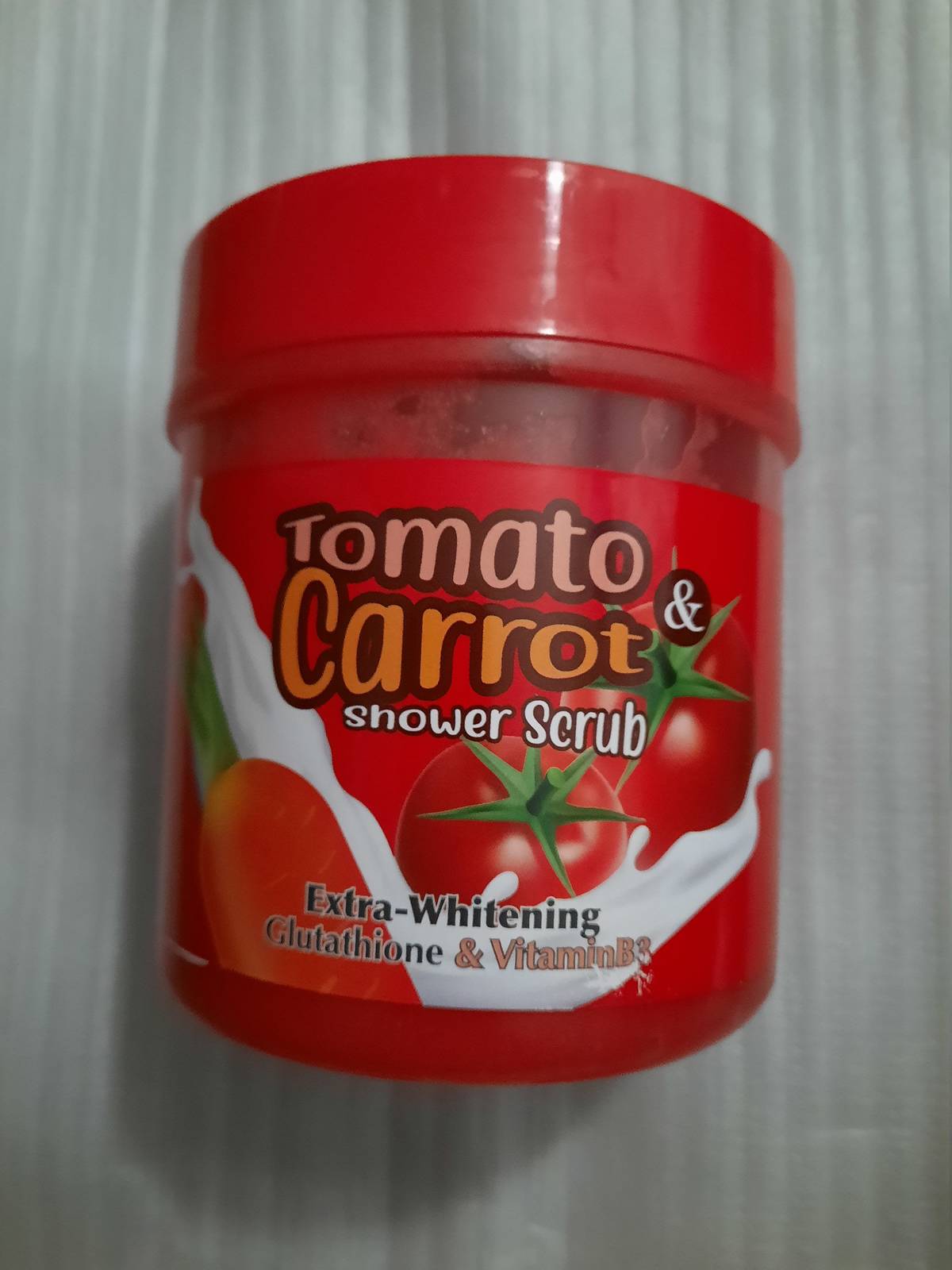 R & D care xtra whitening tomato carrot glutathione shower scrub+ vit B3.700G - £25.57 GBP