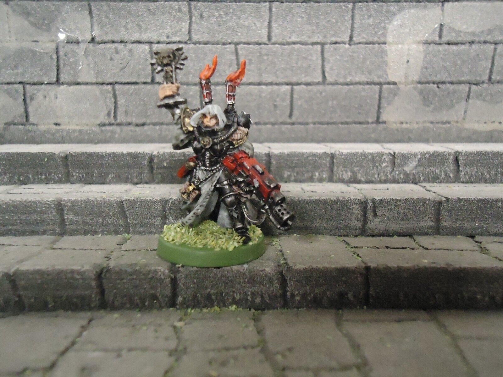 sisters of battle cannoness with icon and combi bolter warhammer 40k metal - $23.46