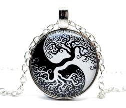 Yin Yang Tree Of Life Necklace Pendant 20&quot; Chain Boho Life Force Chi Glass Dome - £5.60 GBP